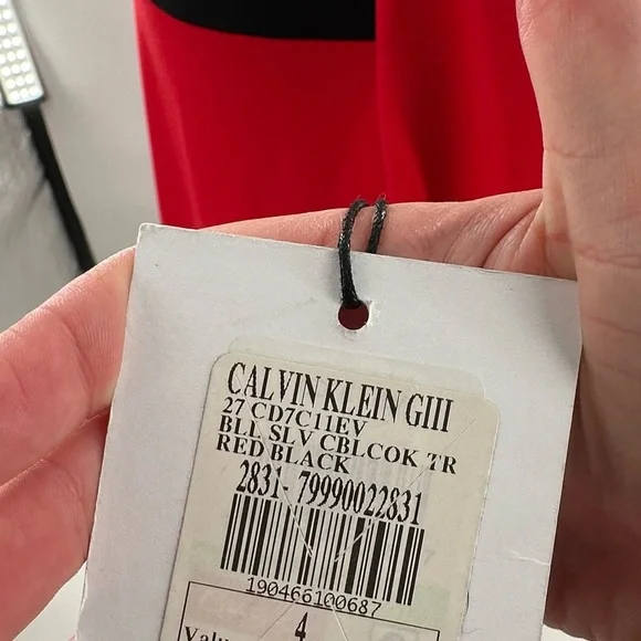 Calvin Klein midi pencil dress size 4 red bell sleeve corpcore bell sleeve